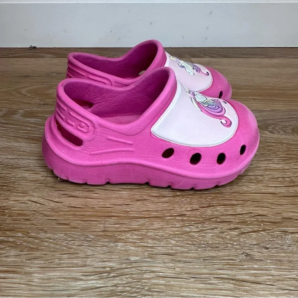 Swiggles Pink Unicorn Girls Size 5/6 Slip On Clogs